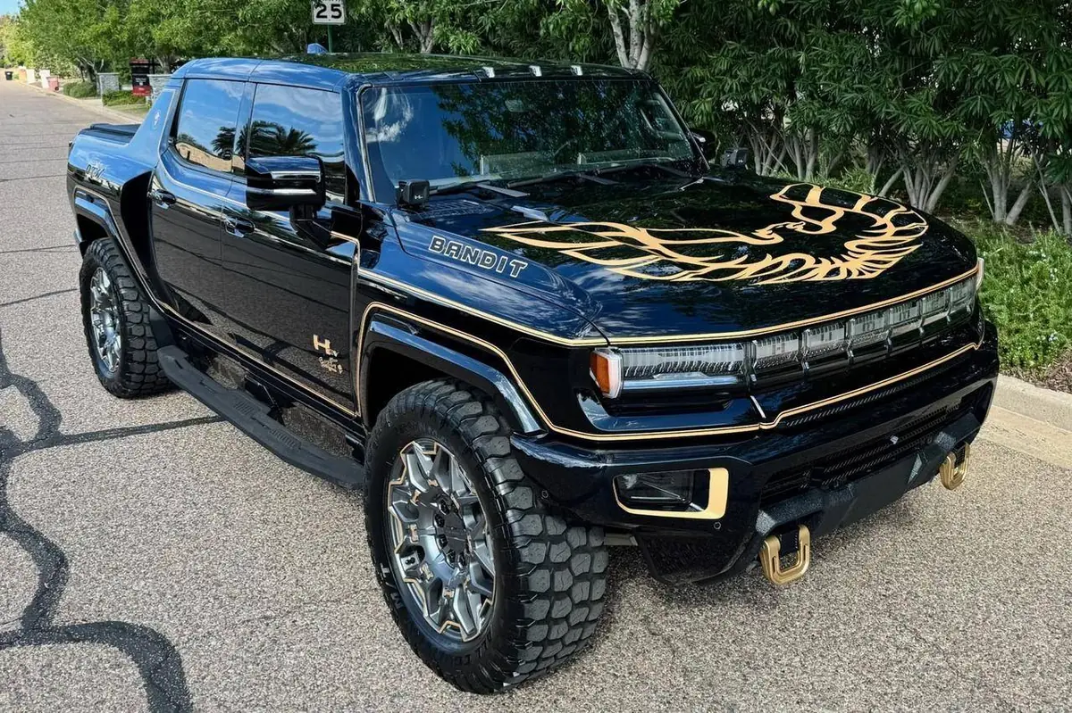 2024 GMC Hummer EV Pickup